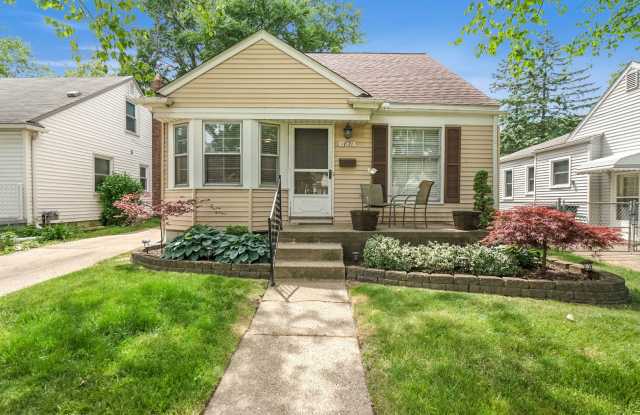 Charming 3-Bedroom Home with Finished Basement in Royal Oak photos photos