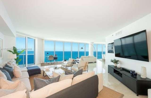 2711 S Ocean Dr photos photos