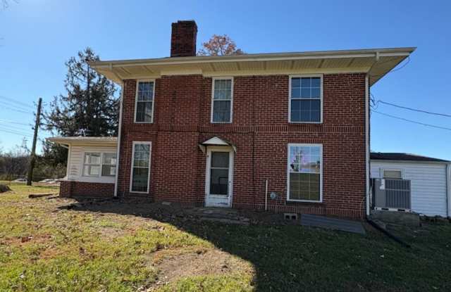 420 W Old AJ Hwy, New Market, TN 37820 photos photos