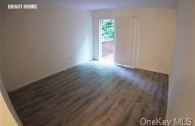95 Jordan Lane Gallery 2