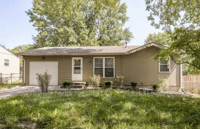 18304 E 18th St N photos photos