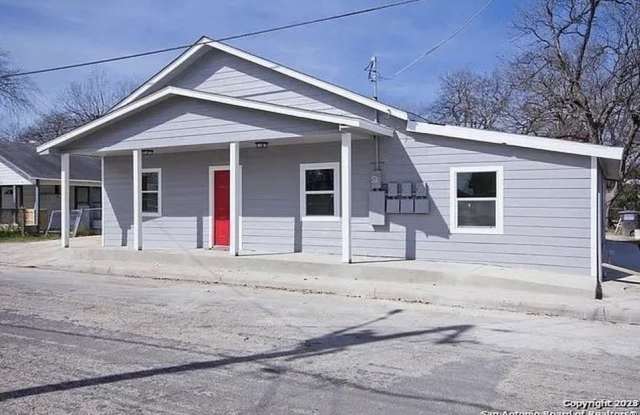 1309 Keats St Gallery 1