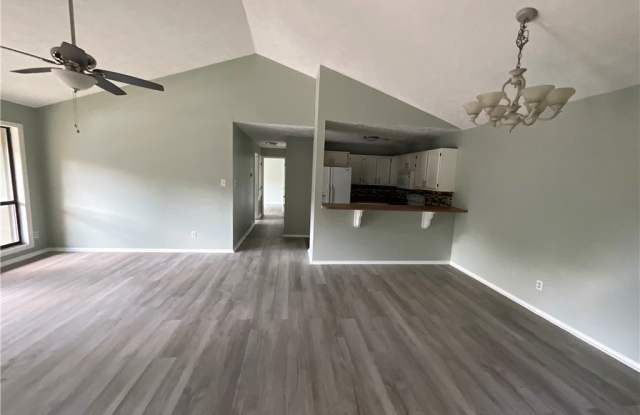 1870 Tryon Drive Gallery 4