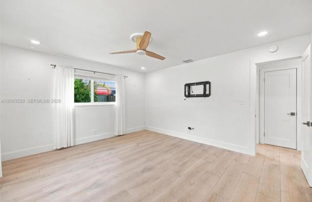 807 SE 9th Ter. Gallery 2