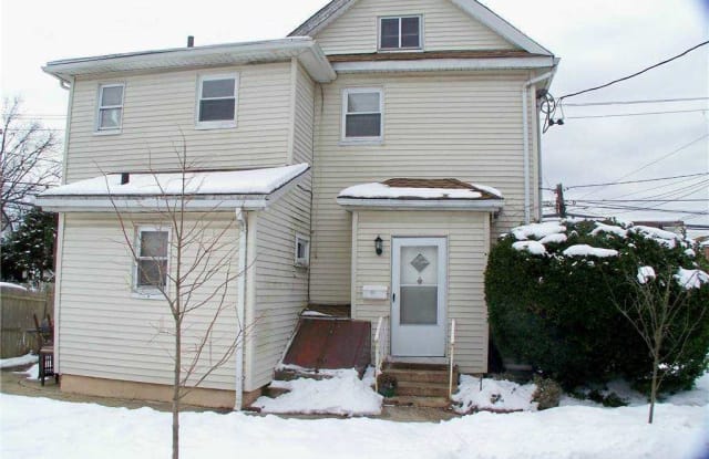 220 Hempstead Avenue - 220 Hempstead Avenue, Lynbrook, NY 11563