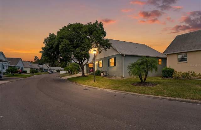 6707 HICKORYWOOD Lane Gallery 2