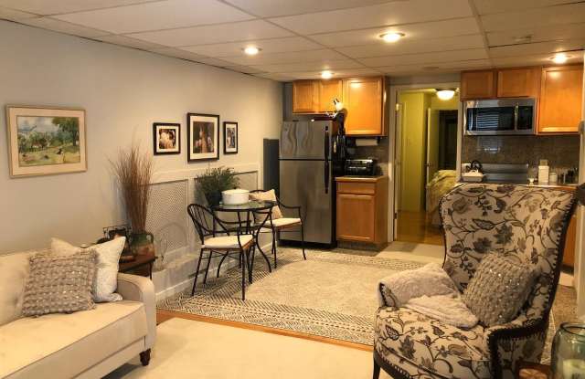 720 S SHERIDAN ST. unit: 1 photos photos