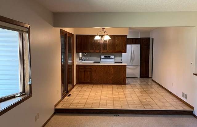 3697 Gresham Ave N, Oakdale, MN 55128 photos photos