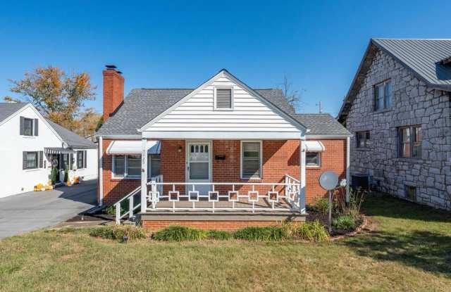 2425 Fort Henry Drive - 2425 Fort Henry Drive, Kingsport, TN 37664