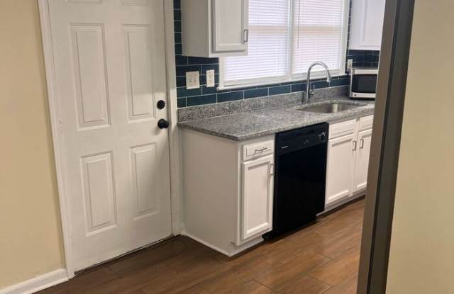 2136 Golfview Drive Southeast Gallery 4