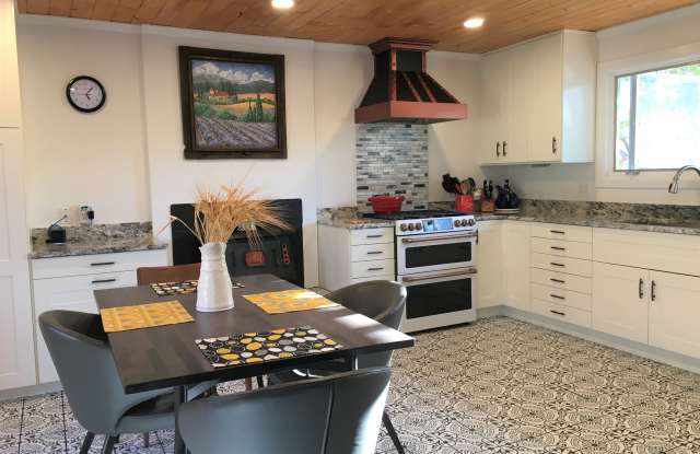 1260 2nd Street - 1260 2nd Street, Los Alamos, NM 87544