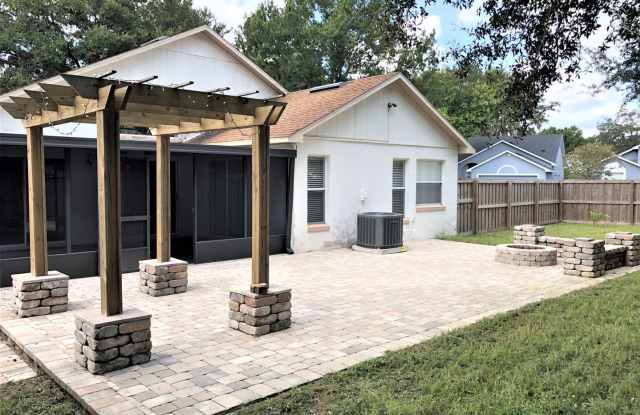 1016 Country Cove Court - 1016 Country Cove Court, Oviedo, FL 32766