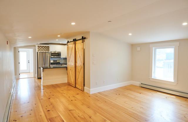 142 Newbury Street photos photos