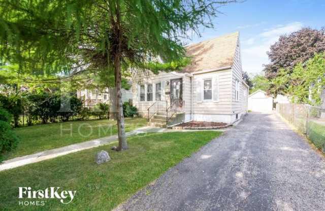 216 South Elmwood Avenue Gallery 2