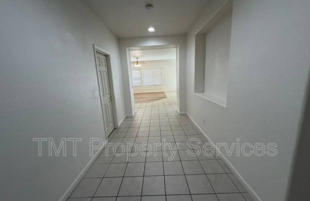 9965 Firethorn Way Gallery 4