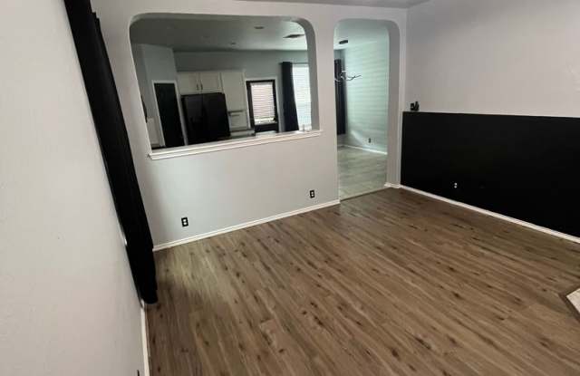 2 Week Free Move-In Special! Spacious 4-Bedroom Redbird Ranch Home with Private Backyard Gallery 4