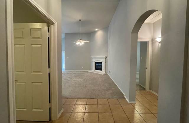 3030 Cross Timbers Gallery 3