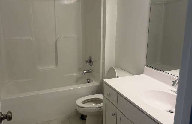 7025 Leire Lane photos photos