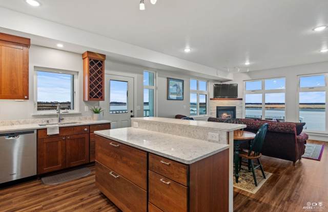 FURNISHED EXECUTIVE RENTAL Gallery 3