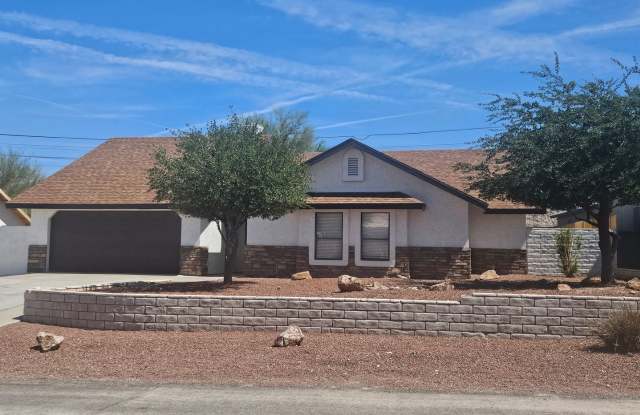 Spacious 3-Bedroom, 2-Bath Home with Den  RV Parking in a Bullhead City Prime Location photos photos