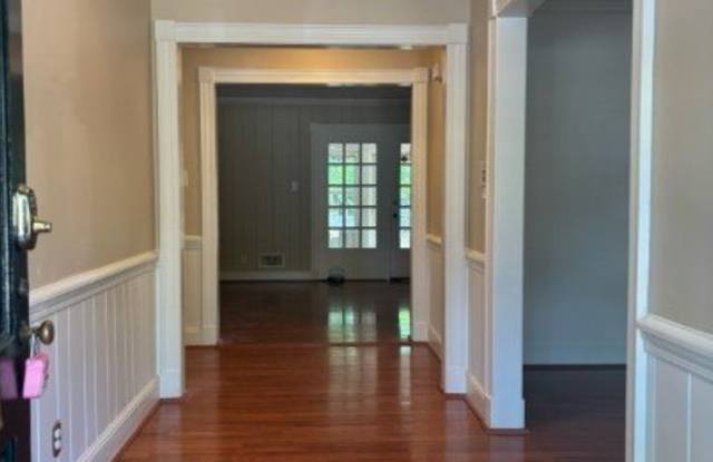 1513 Raeford Road Gallery 2
