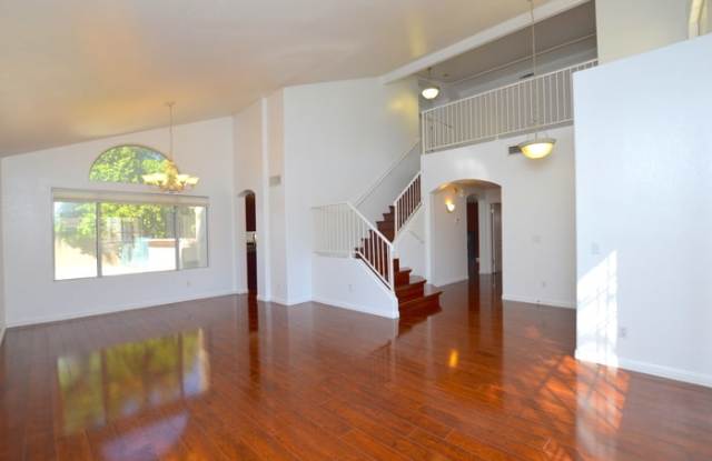 732 West Horseshoe Avenue Gallery 2