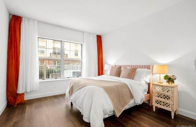 10 Byron Pl Gallery 2