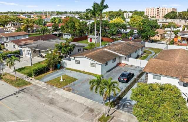 11441 SW 2nd St photos photos