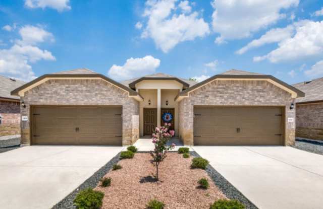 Amazing brand new 3 bedroom, 2 bathroom townhouse in San Antonio! photos photos