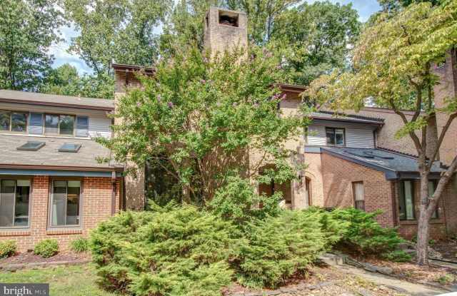 5707 WATERS EDGE LANDING Court Gallery 3