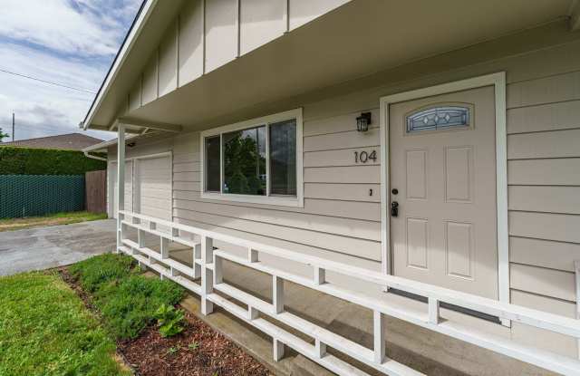 Updated 3-Bedroom, 2-Bath Home with Fully Fenced Backyard & Garage Gallery 4
