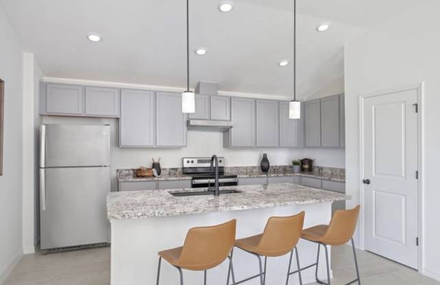 9183 Sandy Bluffs Circle - 9183 Sandy Bluffs Circle, Manatee County, FL 34221