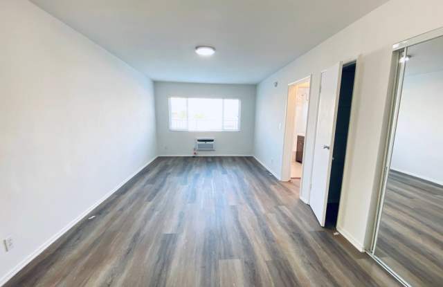 5725-29 Vineland Ave. photos photos