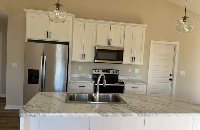 3 Bed 2 Bath Gallery 4