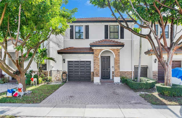 11228 SW 239th St photos photos