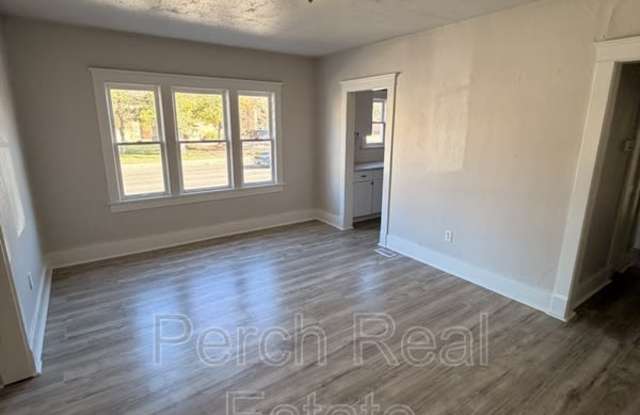 202 South 6th Avenue - 1 Gallery 3