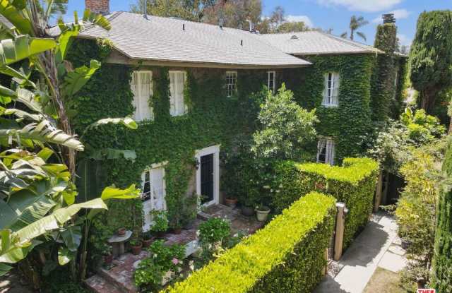 1233 S Crescent Heights Blvd - 1233 South Crescent Heights Boulevard, Los Angeles, CA 90035