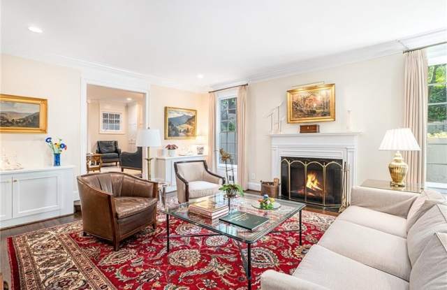 575 Peachtree Battle Avenue NW Gallery 2