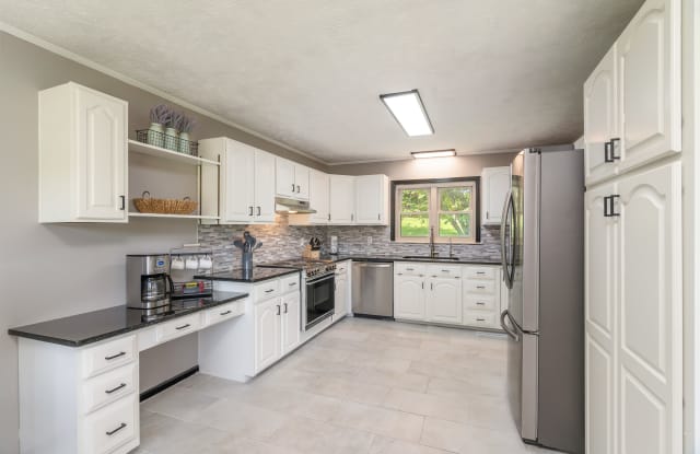 7436 Old Maynardville Pike - 7436 Old Maynardville Pike, Knox County, TN 37938