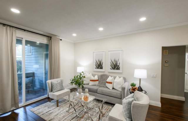 3550 Buttonwood Ter Apt 112 photos photos