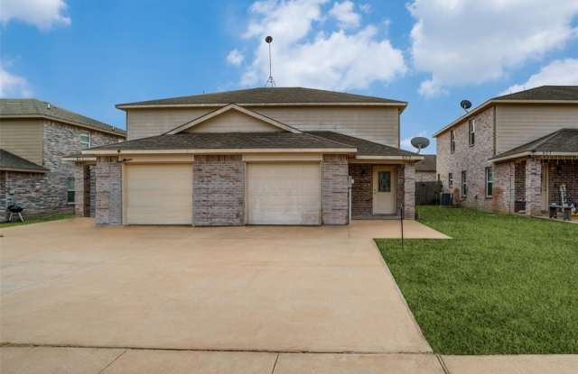 809 E College Street photos photos