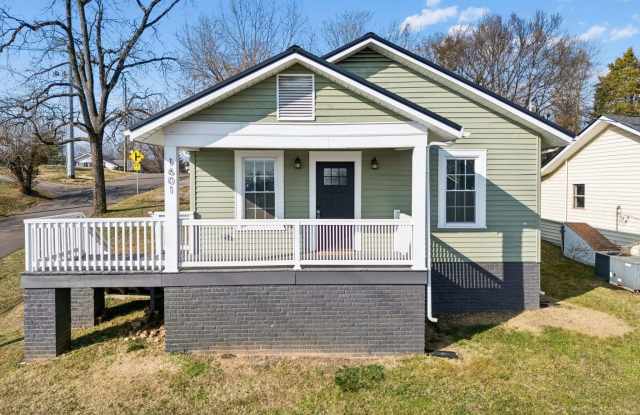 1601 Cecil Ave photos photos
