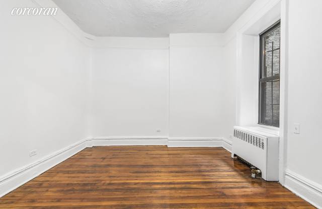 250 Riverside Drive Gallery 2