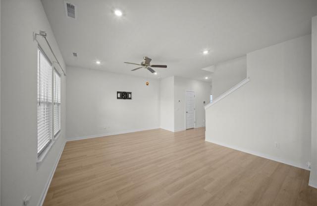 3844 Pinecrest Street Gallery 3