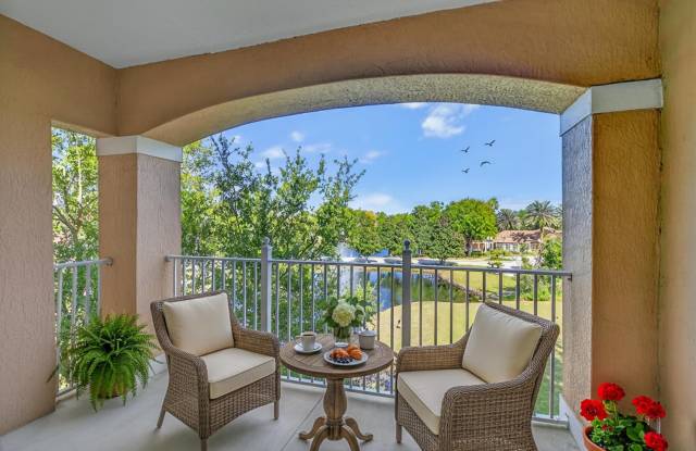 625 Fairway Dr photos photos