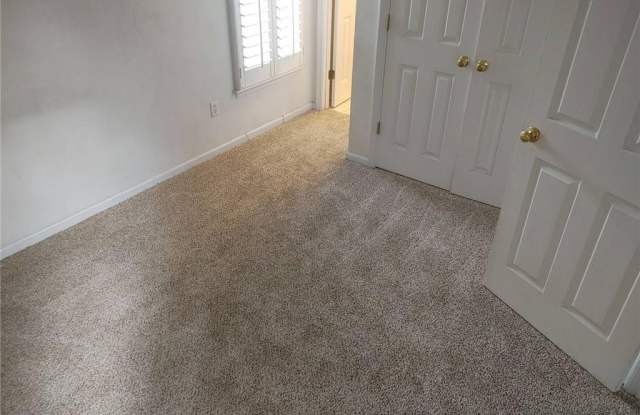 1517 Parks Avenue Gallery 3