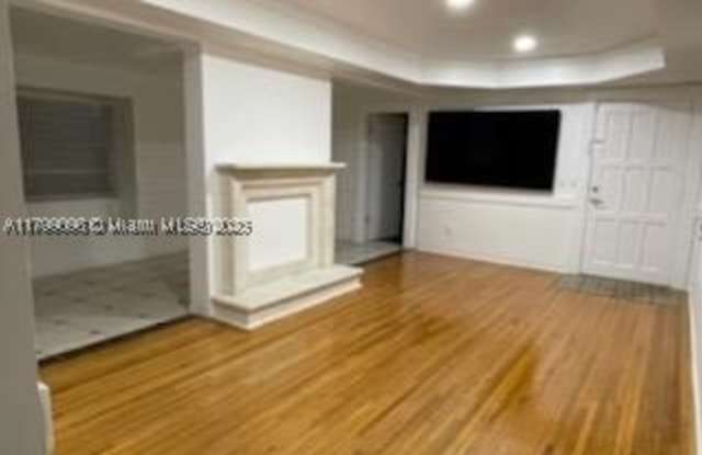 63 NW 51st Ave Gallery 1