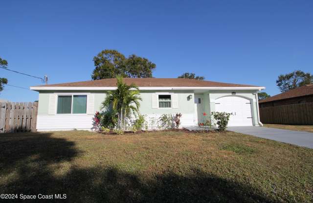 473 Lisa Road NE photos photos