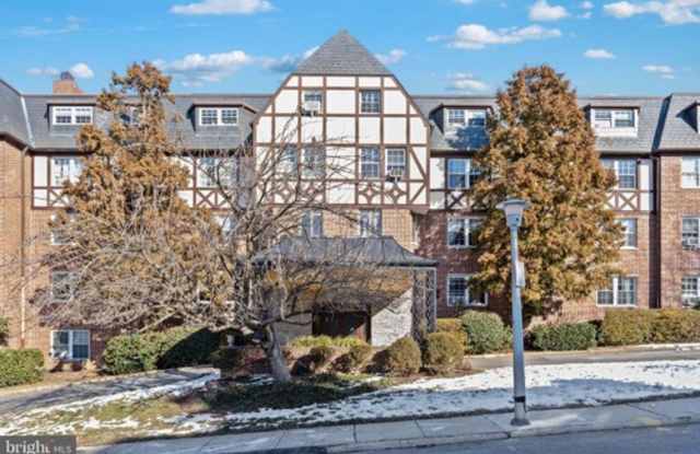 Spacious Tuscany/Canterbury 1bd/1ba Condo with W/D! Available 8/14 photos photos