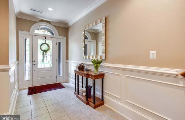 7823 PEARSON KNOLL PLACE Gallery 4